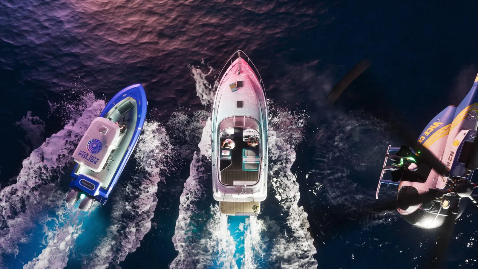 Vue aérienne nocturne d'une poursuite en mer entre un bateau de police, un hors-bord et un hélicoptère